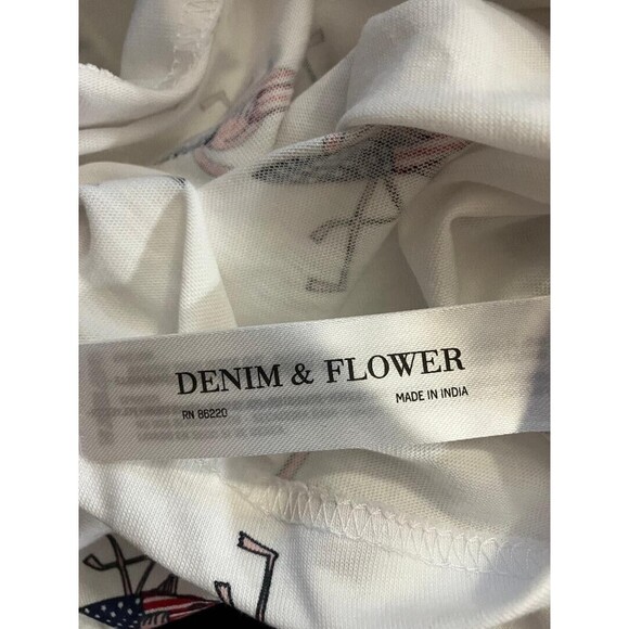 New Denim & Flower Woman's White Flamingo Surfboard Shirt American Flag USA  XL - Picture 10 of 10